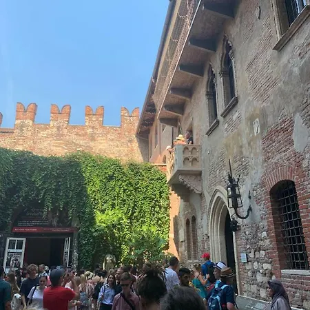 Apartment Ponte Navi